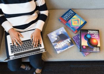 想知道巨匠美語退費ptt評價?過來人經驗分享必看!