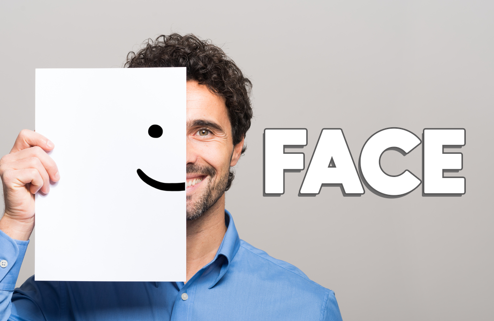 「face」必須會辨別使用！日常英語對話中頻繁出現的「face」表現方式