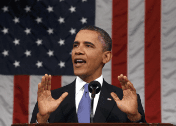 「占卜」的英語該怎麼說？運勢、手相占卜等相關表達也一併介紹！