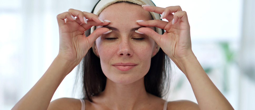 「face」必須會辨別使用！日常英語對話中頻繁出現的「face」表現方式