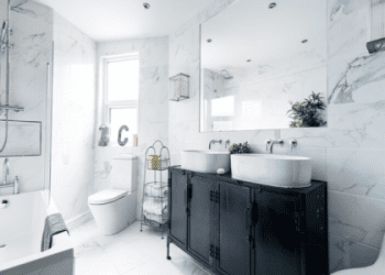 toilet・bathroom・restroom的差異