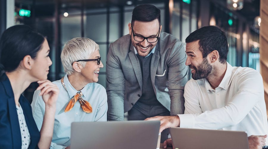 【商務英語】個別介紹用於上司、​​下屬、同事的英語表達！