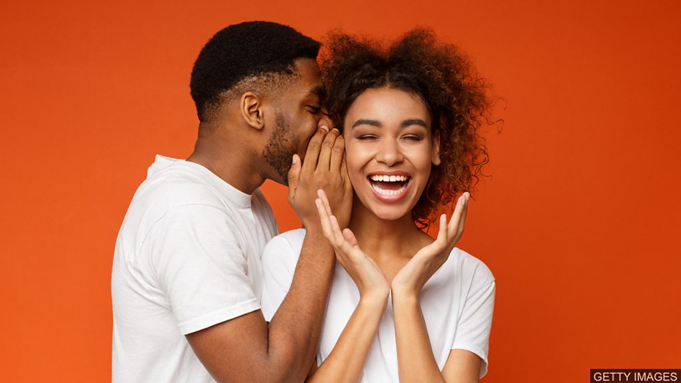 「Spill the tea」是什麼意思?母語人士常用的俚語的使用方法