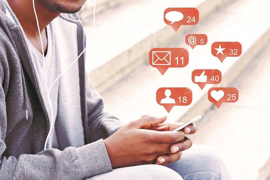 Mail、社群軟體中表達「好笑」時用英文要怎麼說?