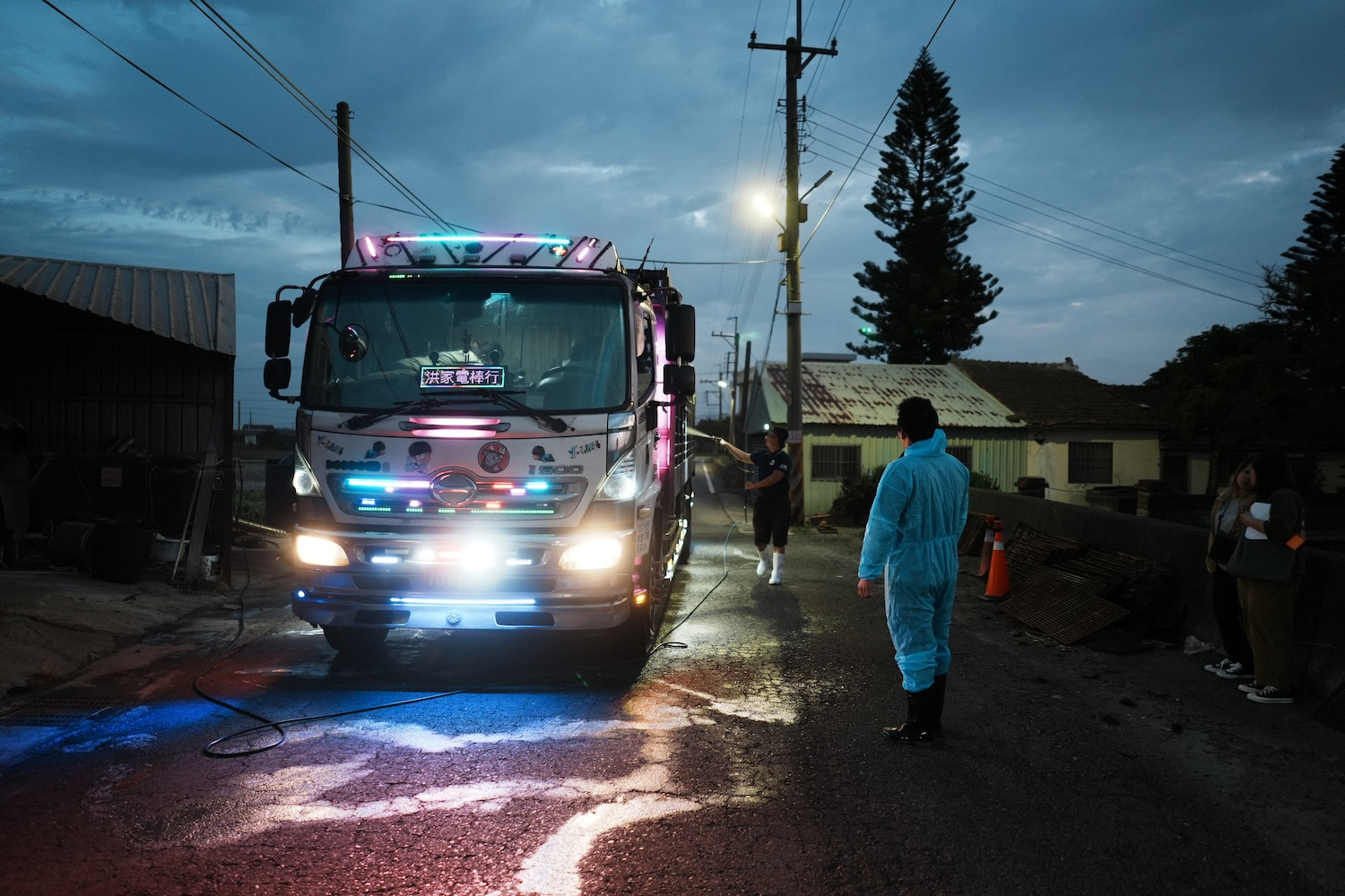 地震發生！請進入防備狀態！大家會用英語說明「地震」和「自然災害」嗎？