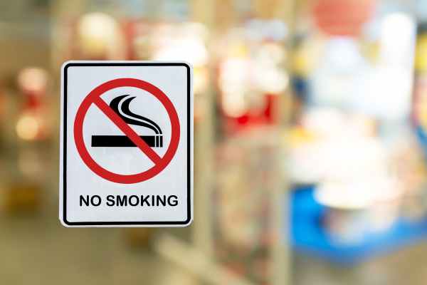 「禁菸」的英文怎麼說？