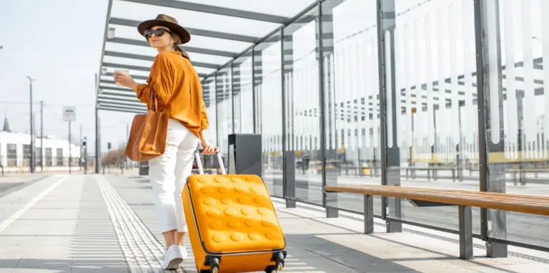 對旅行很有幫助的「機票」英語表達。不再擔心預訂或取消！