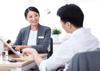 【社會人士】必學的商務英語表達「台幣貶值」的英語該怎麼說？