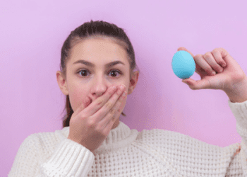 [你知道嗎！？ 】「交接」用英語怎麼說？