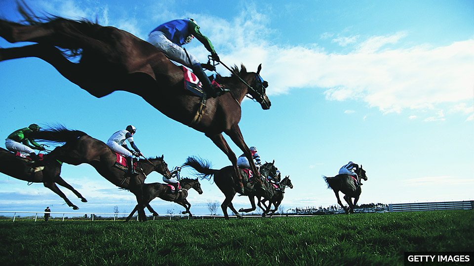 辨析四個表示 “比賽” 的詞：race, contest, competition, match