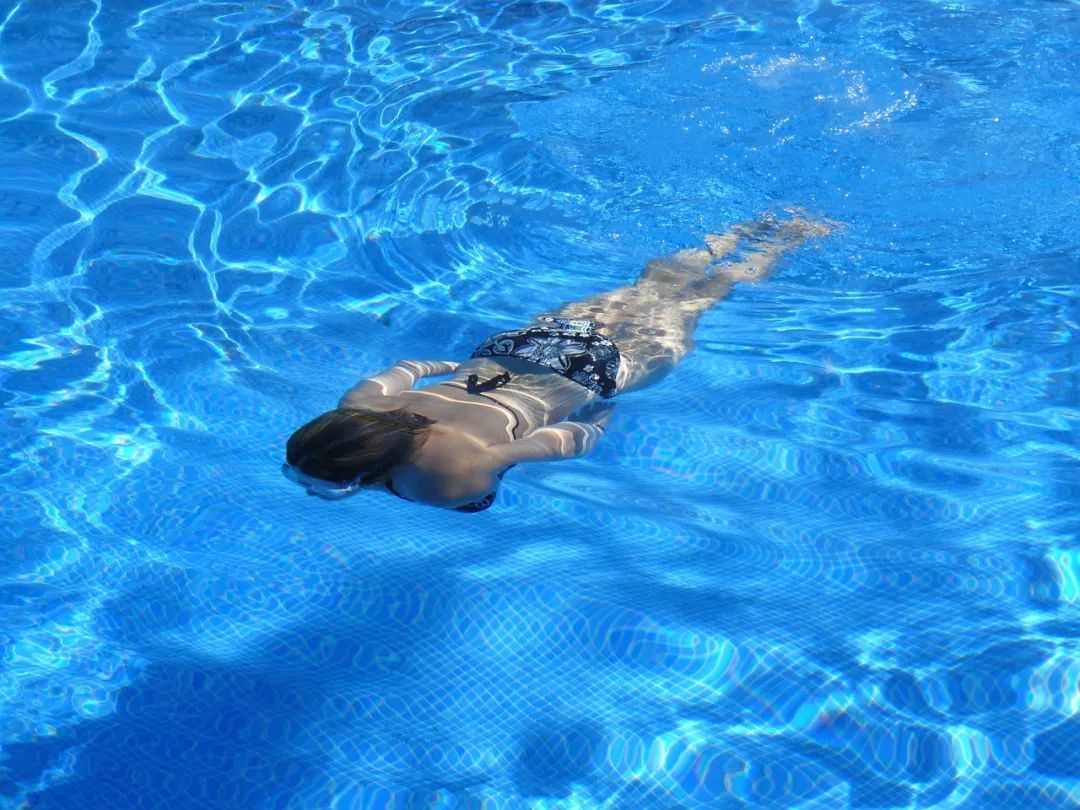 Cold-water swimming 冷水遊泳的好處