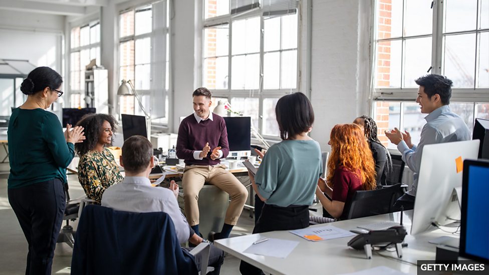 近義詞解析：concentrate, assemble, converge and focus