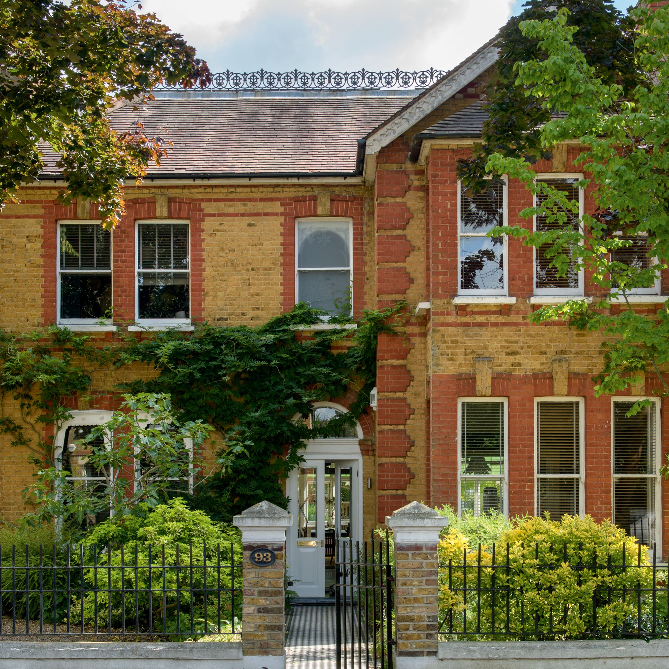 The different eras of houses in the UK 英國不同時代的住宅