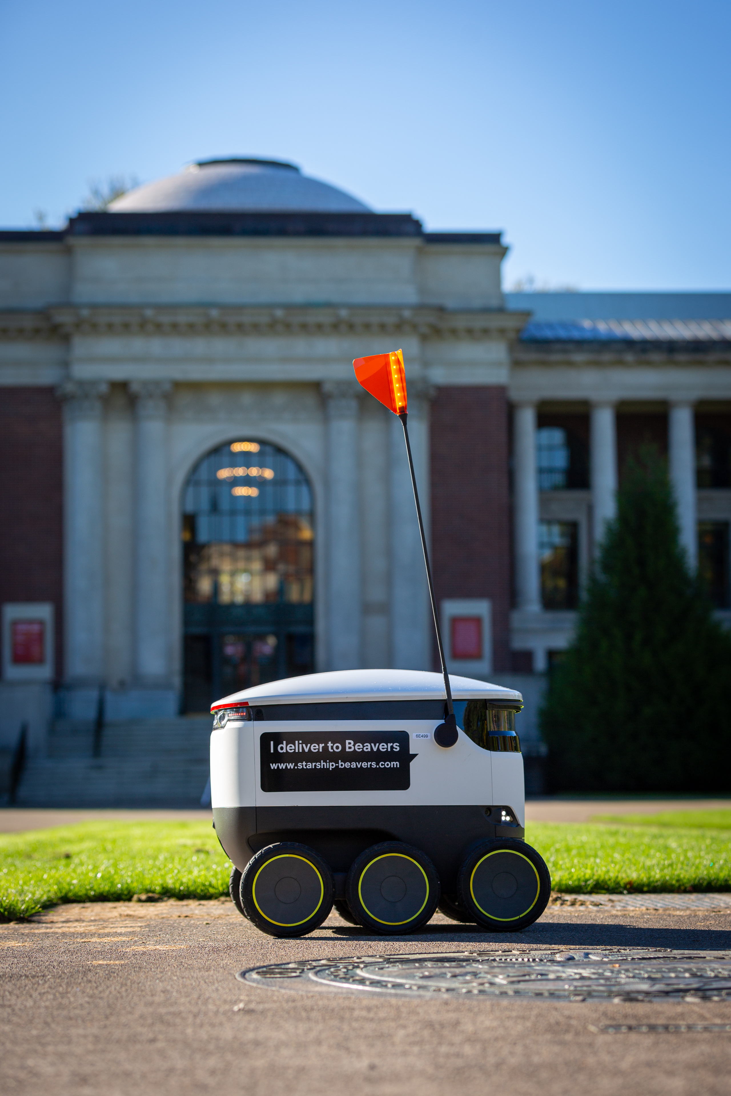 Robot grocery deliveries 機器人送貨員