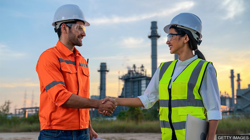 表示 “超過” 的四個詞：exceed, surpass, overtake, beyond